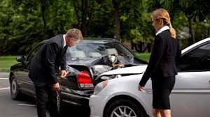 Read more about the article Car Accident Lawyer and Insurance Claim – A Complete Detailed Guide